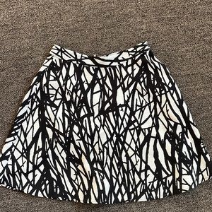forever 21 black & white skater skirt small